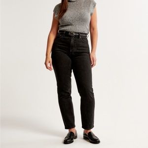 Abercrombie curve love ultra high rise black ankle straight jeans